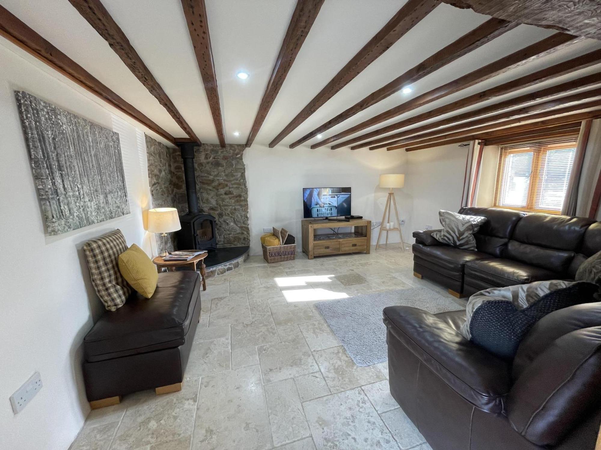 Luxury Winter Breaks Stunning Barn Conversion Villa Broadwoodkelly Exterior photo